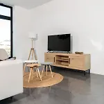 فيلة Santiago *