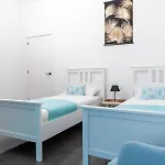 Santiago فيلة