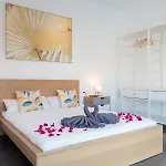 Santiago فيلة لاجاريس